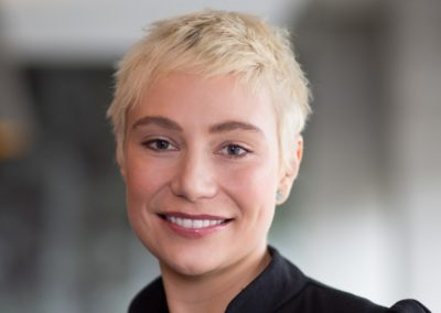 Dr. Lily Frank